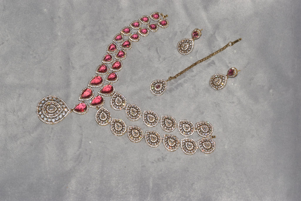 red Diamonds Jewellery Set