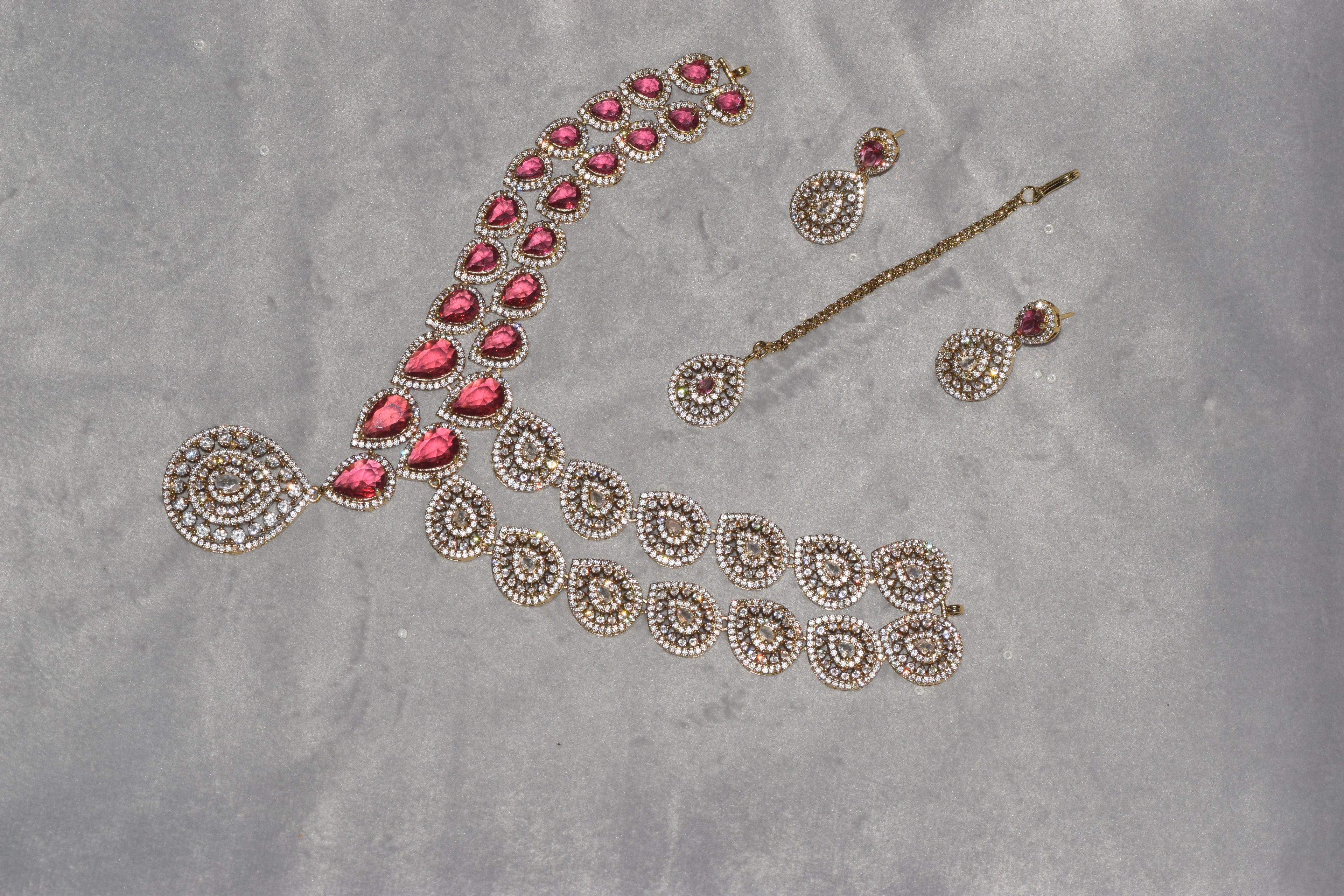 red Diamonds Jewellery Set
