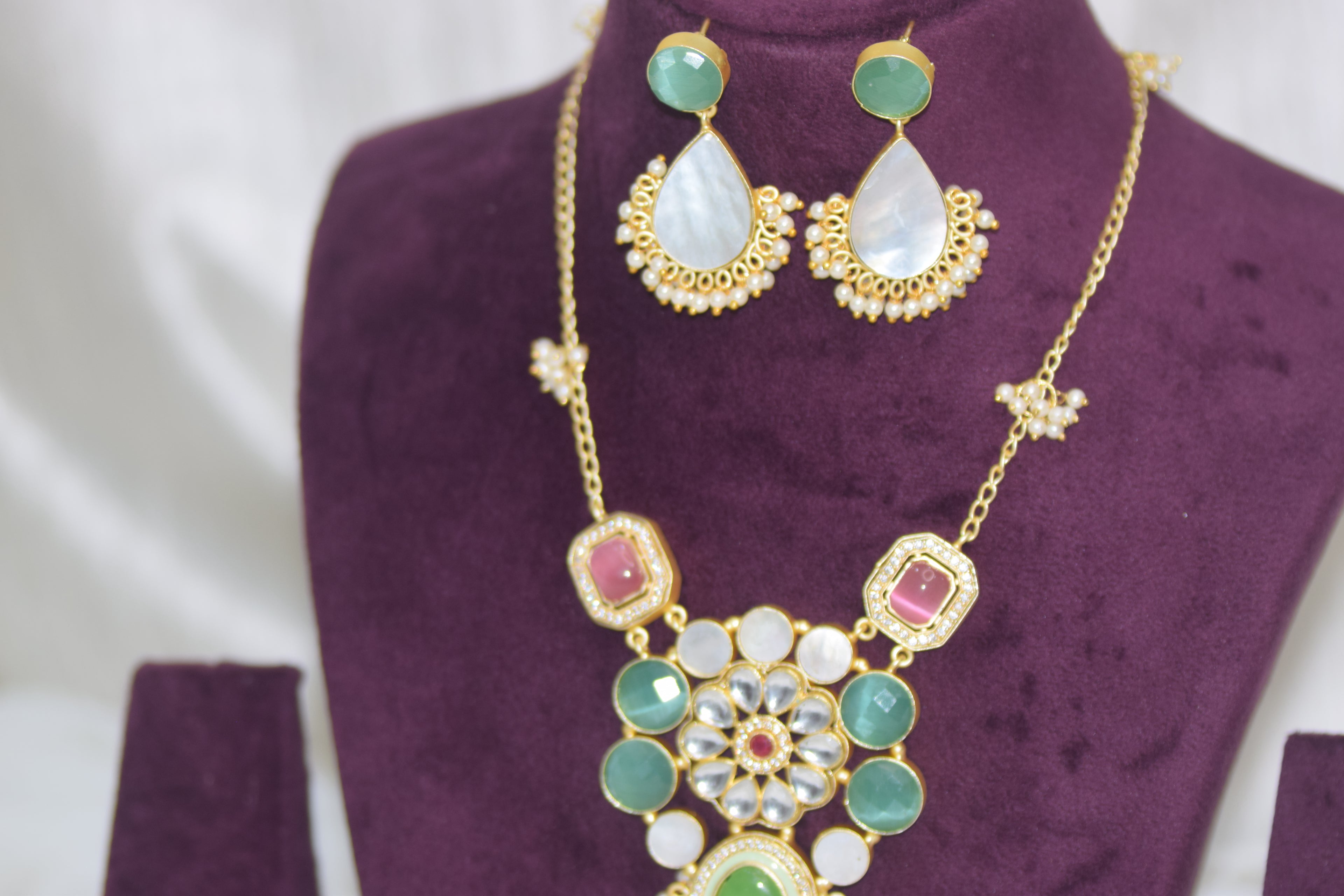 Golden Jewellery Set