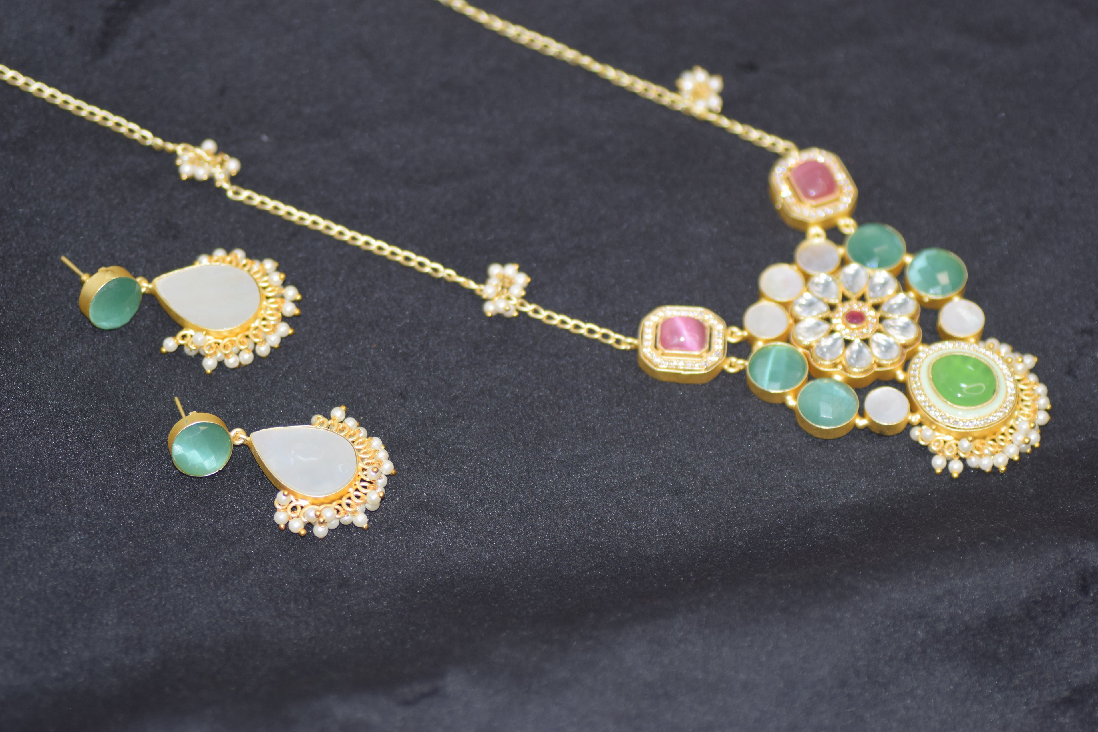 Golden Jewellery Set