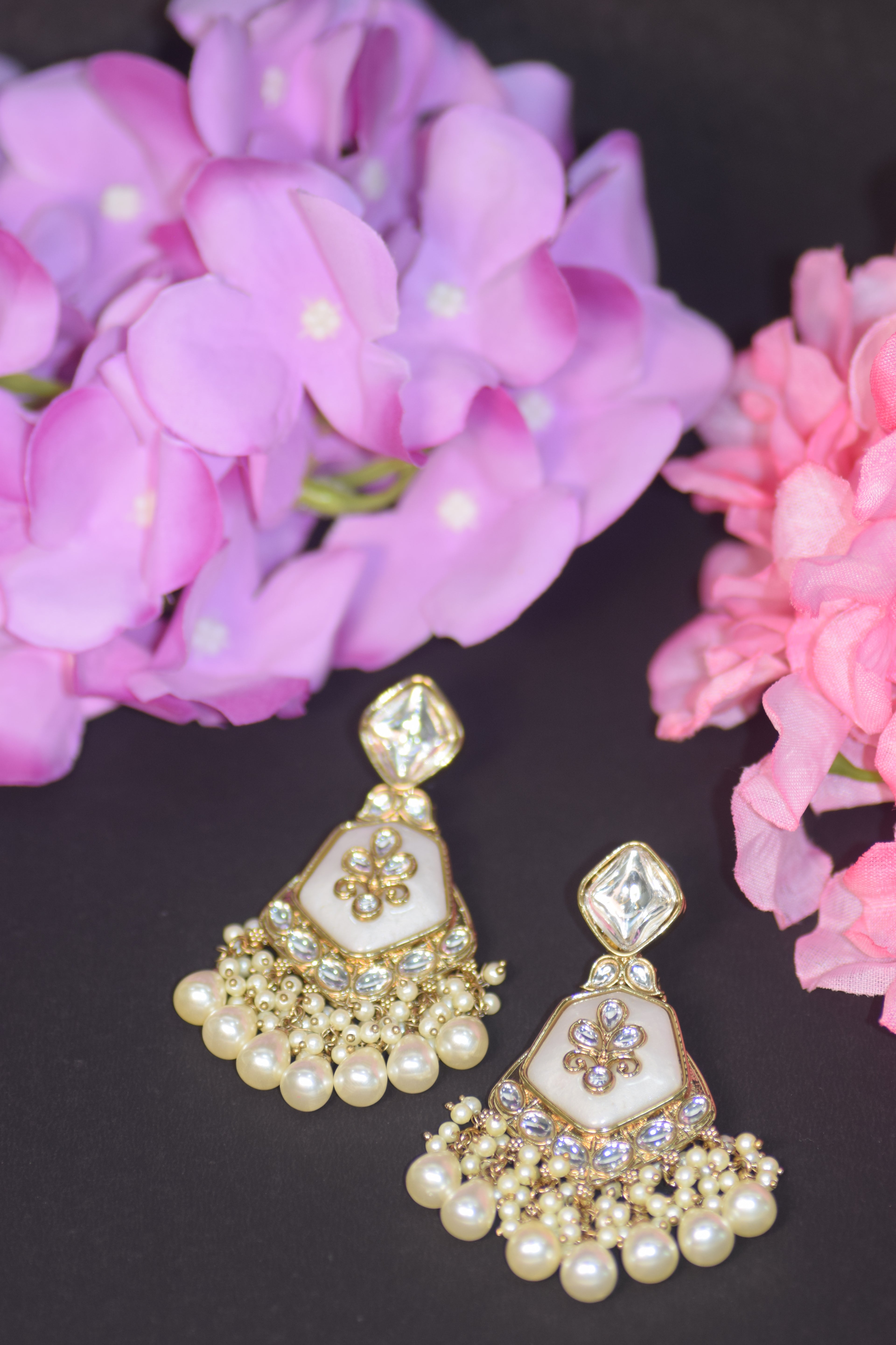 Multicolor Shiena Color Changeable Studs