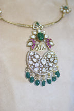 Handcrafted Victorian Emerald Green Hasli Choker - Contemporary Jewelry