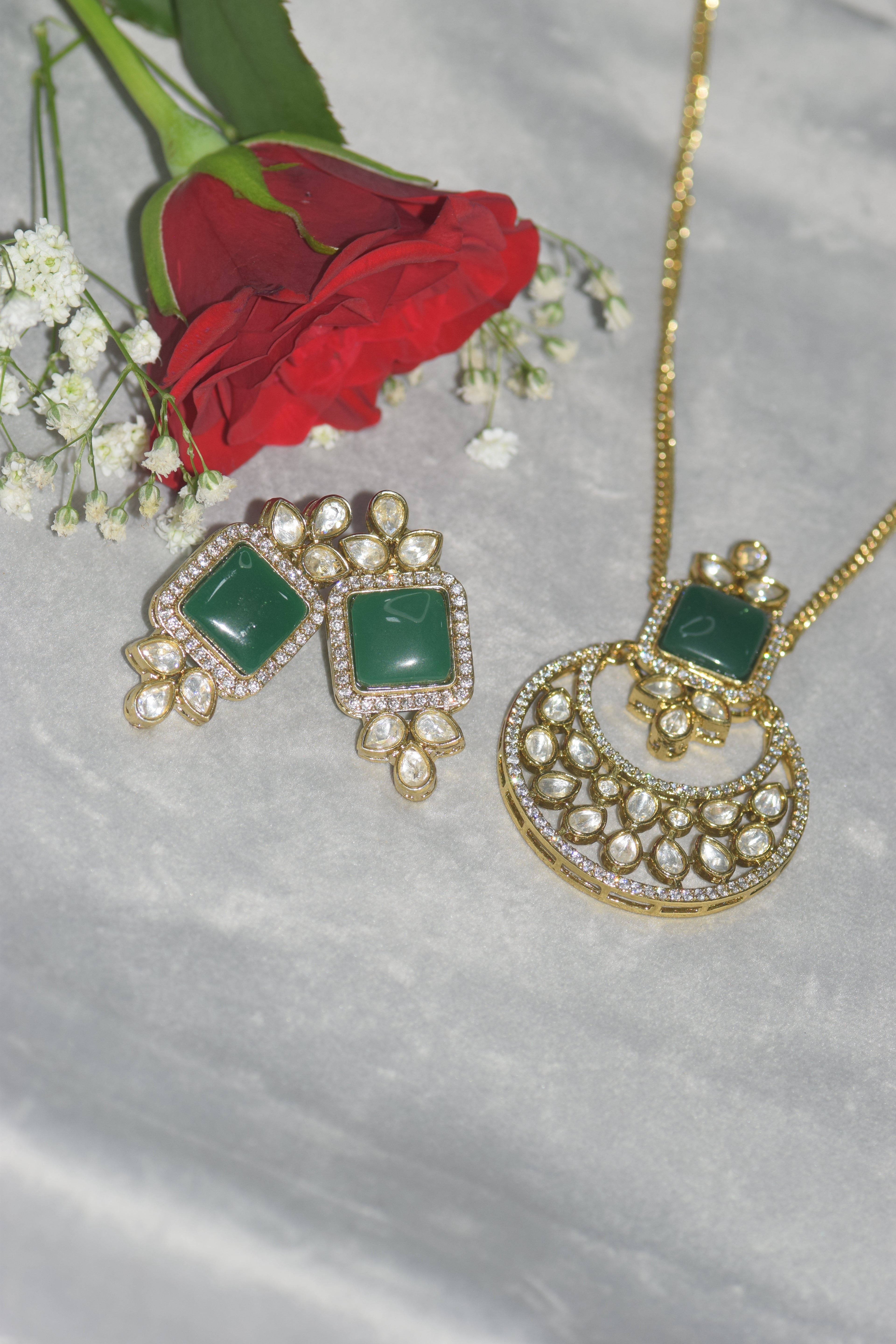 Classic Pendant - Green Colour